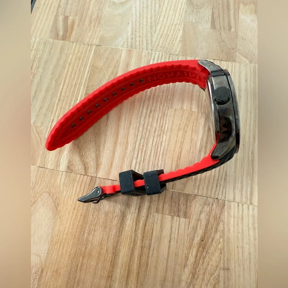 Miykon mens black and red casual watch NEW BATTERY